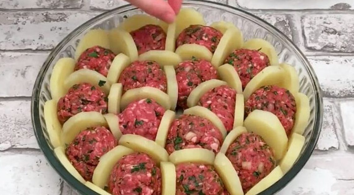 Мясные шарики под соусом «Бешамель». Оригинально и вкусно! Мясные шарики под соусом «Бешамель». Оригинально и вкусно!