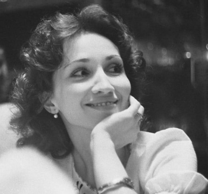Такими их не знают поклонники: как выглядели артисты в начале творческого пути Такими их не знают поклонники: как выглядели артисты в начале творческого пути
